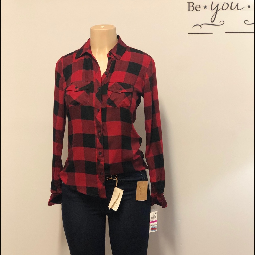 💕Women’s Long Sleeve Black Red Plaid Shirt💕